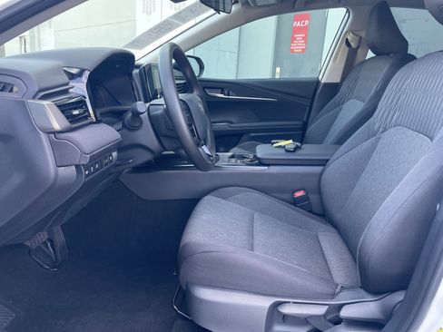 Used 2026 Toyota Camry LE FWD image 14