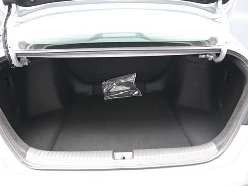 Certified 2025 Honda Accord LX image 18