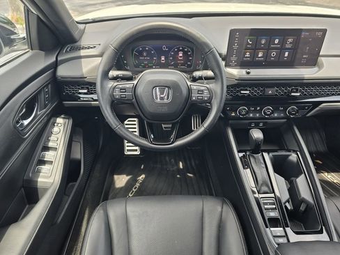 Used 2023 Honda Accord Sport image 13