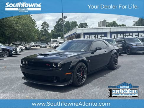 Used 2022 Dodge Challenger R/T Scat Pack RWD image 1