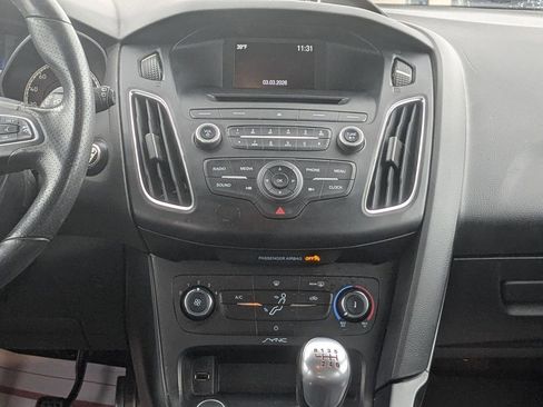 Used 2017 Ford Focus ST image 24