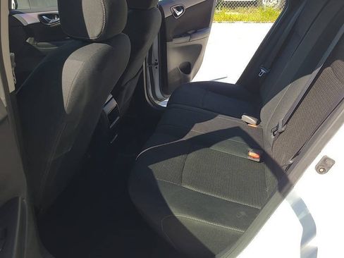 Used 2019 Nissan Sentra S FWD image 7