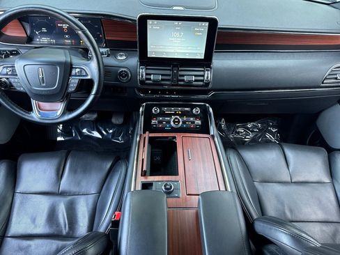 Certified 2021 Lincoln Navigator L Reserve image 13