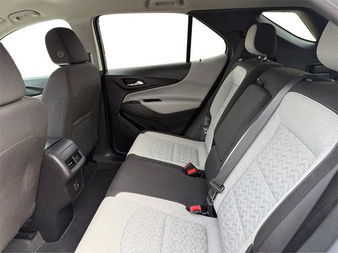 Used 2024 Chevrolet Equinox LT image 11