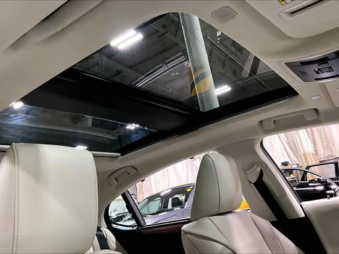 Used 2025 Lexus ES 350 Ultra Luxury image 13