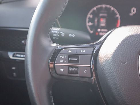 Used 2025 Honda CR-V EX-L image 12