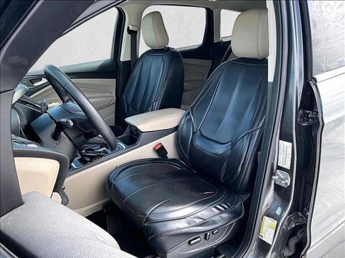 Used 2019 Ford Escape Titanium FWD image 27