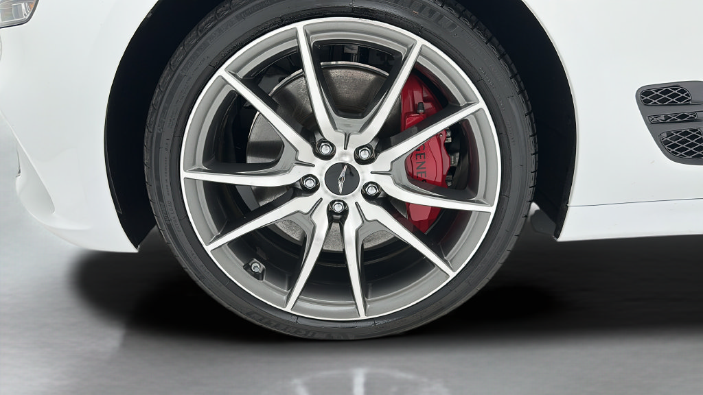 Used 2025 Genesis G70 2.5T RWD image 9