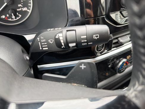 Used 2023 Nissan Pathfinder SV AWD/4WD image 30