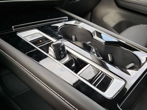 New 2026 Volkswagen Atlas SE image 11