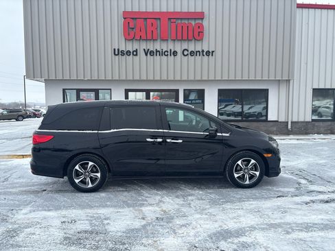 Used 2018 Honda Odyssey Touring image 1