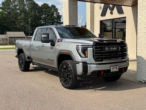 Used 2025 GMC Sierra 2500 AT4 w/ AT4 Premium Plus Package AWD/4WD image 19