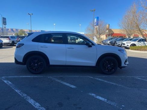 New 2026 Honda HR-V Sport image 4