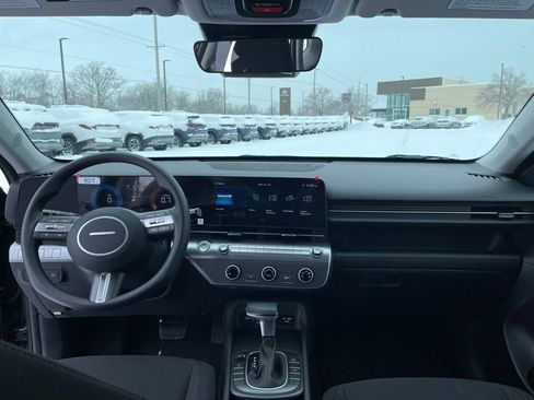 New 2026 Hyundai Kona SE image 7