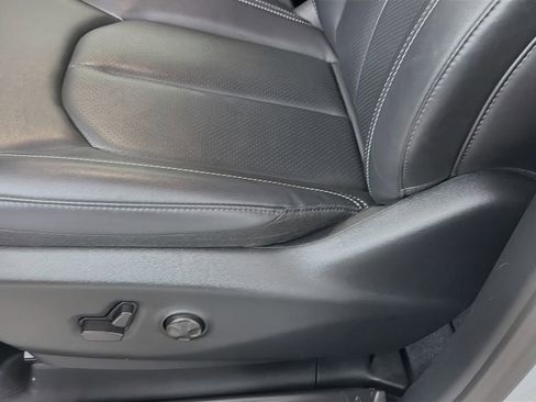 Used 2025 Chrysler Pacifica Select FWD image 21
