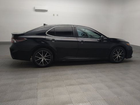 Used 2021 Toyota Camry SE FWD image 10