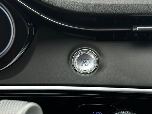 Used 2023 Genesis GV70 2.5T image 24