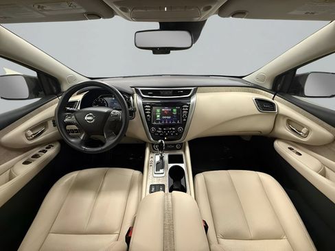 Used 2020 Nissan Murano SL w/ Moonroof Package AWD/4WD image 17
