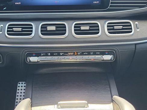 Used 2024 Mercedes-Benz GLE 53 AMG 4MATIC Coupe image 18