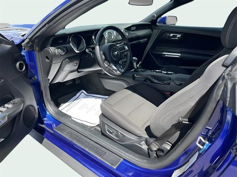 Used 2016 Ford Mustang Convertible w/ Equipment Group 051A image 6
