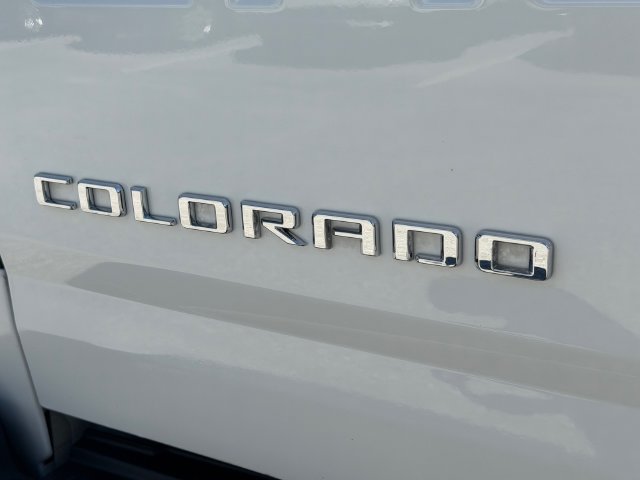 Used 2021 Chevrolet Colorado LT w/ Safety Package RWD image 9
