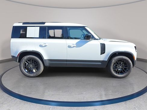 Certified 2025 Land Rover Defender 110 S AWD/4WD image 4