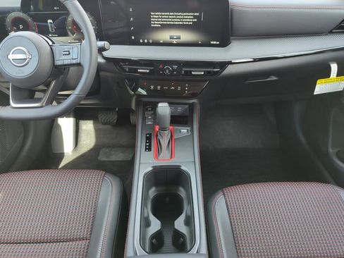 New 2026 Nissan Kicks SR FWD image 23