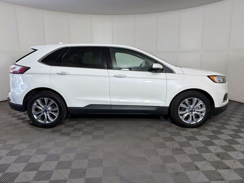 Used 2020 Ford Edge Titanium w/ Class II Trailer Tow Package AWD/4WD image 8