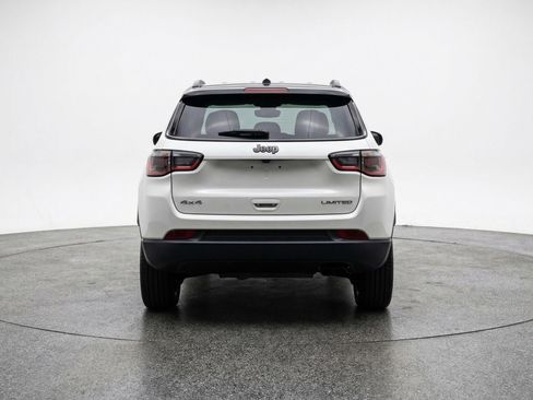 Used 2025 Jeep Compass Limited image 7