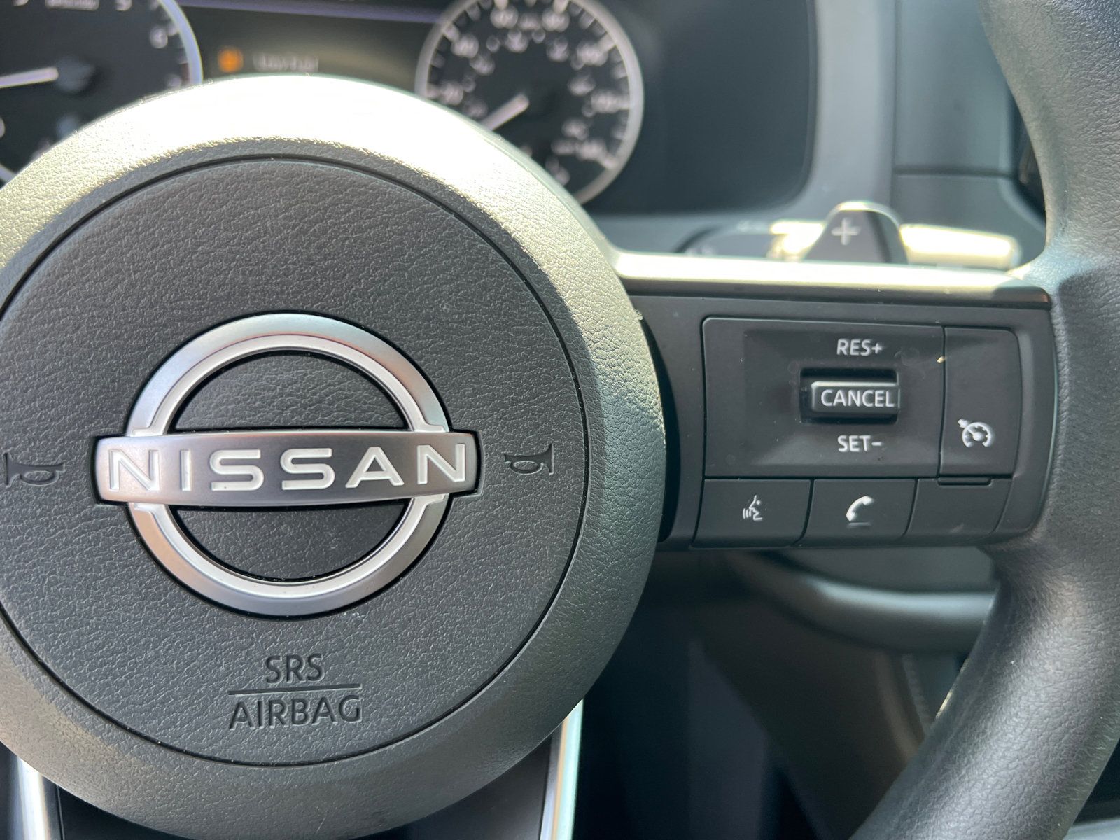 Used 2025 Nissan Pathfinder S FWD image 29