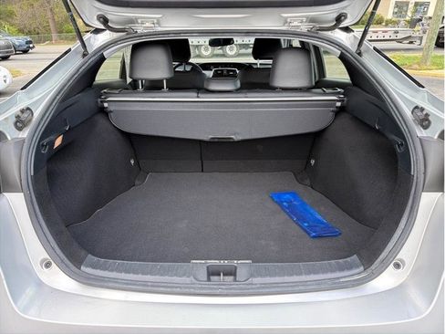 Used 2017 Toyota Prius Four Touring w/ Premium Convenience Package image 7