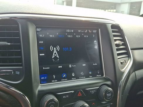 Used 2018 Jeep Grand Cherokee Laredo AWD/4WD image 20