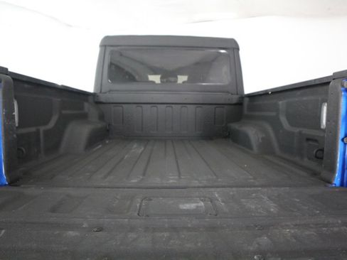 Used 2023 Jeep Gladiator Sport AWD/4WD image 34