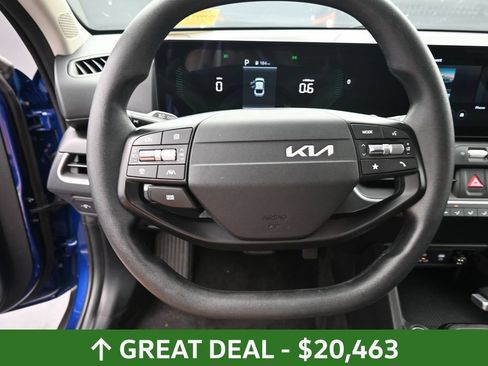 Used 2025 Kia K4 FWD image 21
