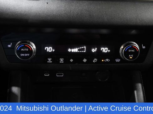 Used 2024 Mitsubishi Outlander SE AWD/4WD image 20