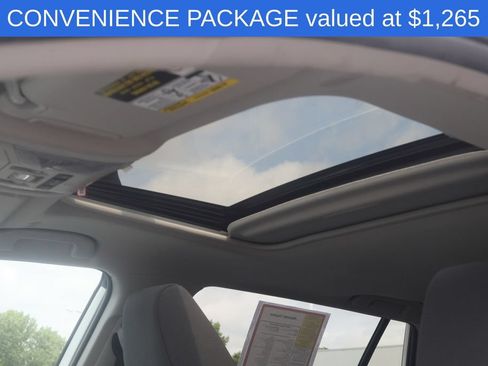 Used 2023 Toyota RAV4 XLE w/ Convenience Package AWD/4WD image 4