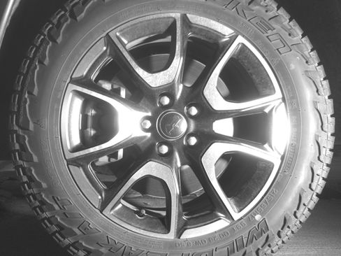 Used 2025 Jeep Compass Trailhawk image 12