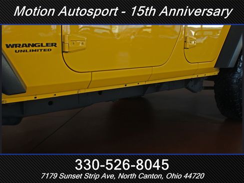 Used 2015 Jeep Wrangler Unlimited Rubicon w/ Dual Top Group image 43