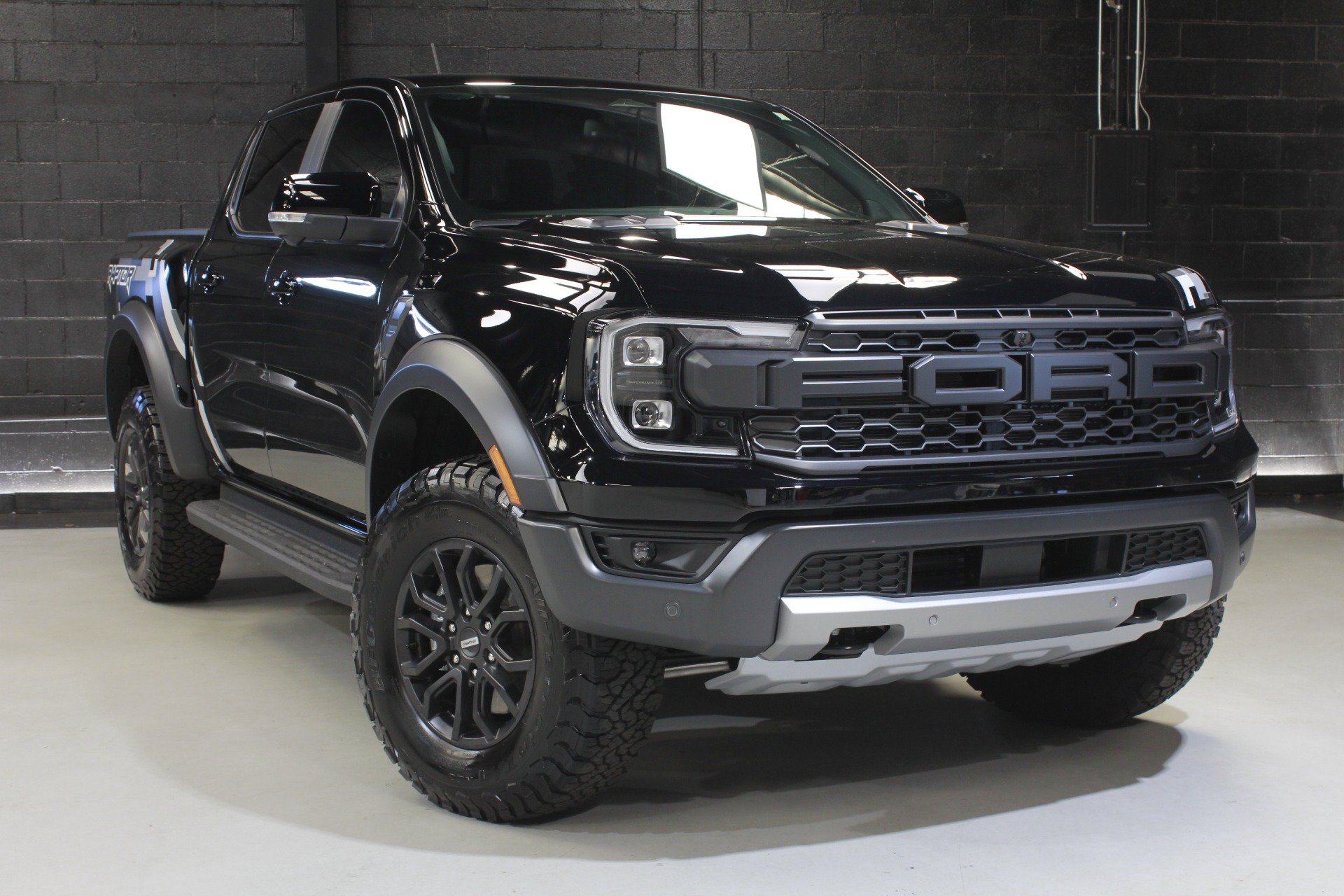 Used 2025 Ford Ranger Raptor AWD/4WD image 10