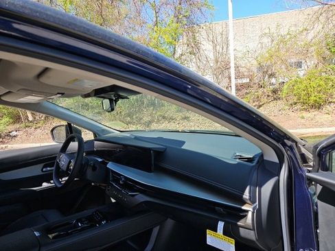 New 2025 Nissan Murano SL image 12