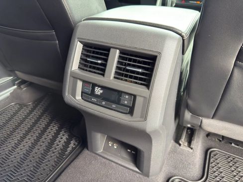 Used 2021 Volkswagen Atlas SE FWD image 29