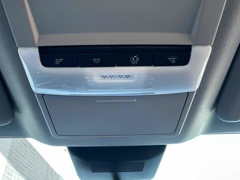 New 2025 Nissan Sentra SV image 36