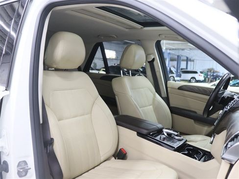 Used 2019 Mercedes-Benz GLE 400 4MATIC image 26
