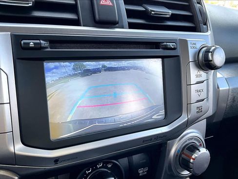 Used 2018 Toyota 4Runner SR5 image 25