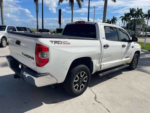 Used 2015 Toyota Tundra SR5 image 8