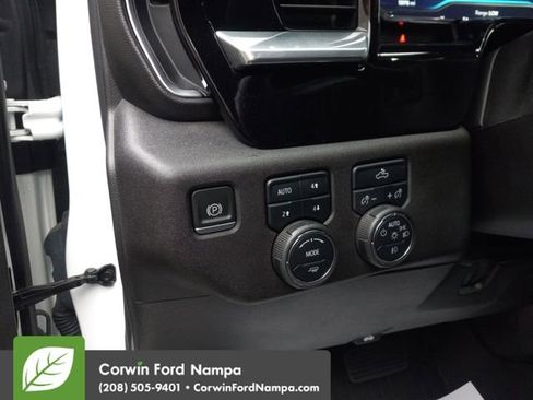 Used 2022 Chevrolet Silverado 1500 RST image 13