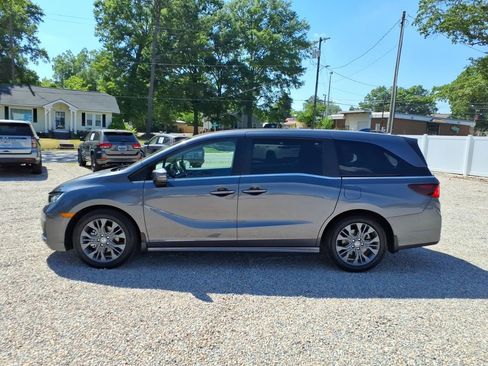 Used 2025 Honda Odyssey Touring image 4