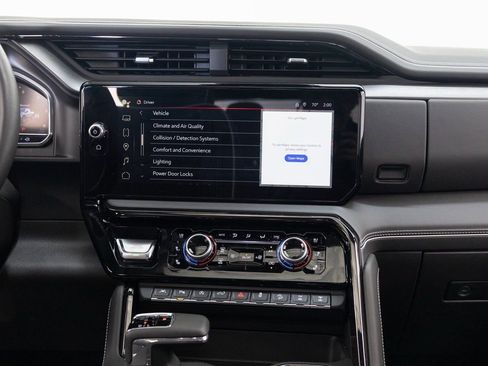 Used 2025 GMC Sierra 1500 AT4X image 13