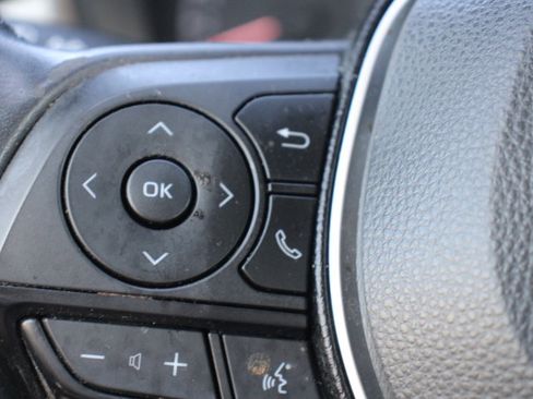 Used 2020 Toyota Corolla SE image 21