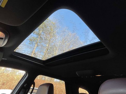 Used 2024 Dodge Durango GT image 12